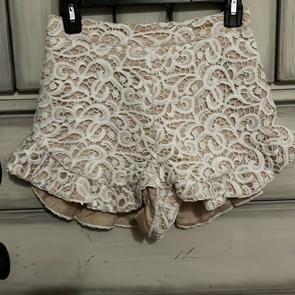DO+BE shorts
